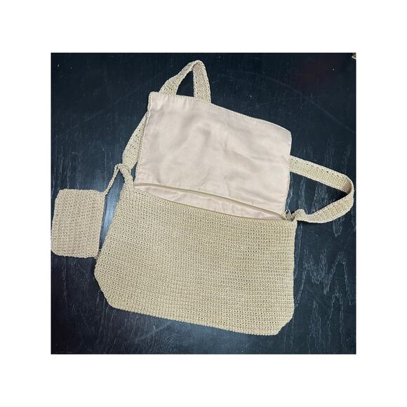 Y2K woven knit handbag- beige with shaped shell accents - includes coin purse - Picture 4 of 7